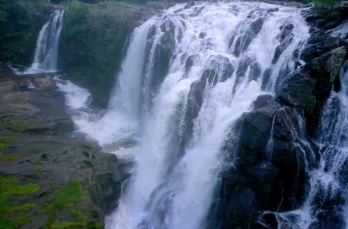 Thoovanam waterfalls